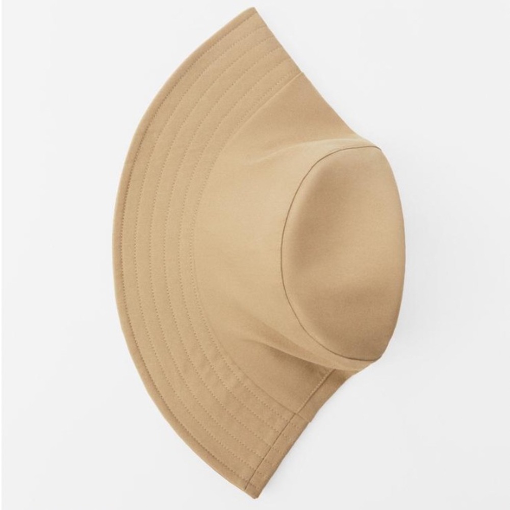 Zara WATER REPELLENT HAT. Beige. Size S. New with Tags.